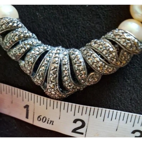 Vintage Avon Classic Drama Pearl Statement Necklace - Picture 6 of 7